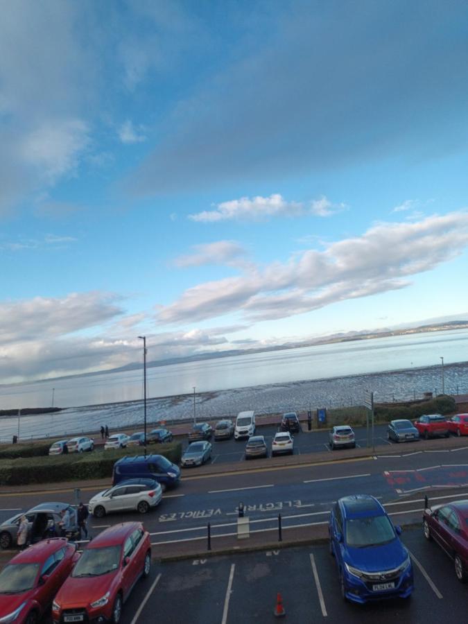 Eden Vale Ground Floor Sea View Apartment Morecambe Dış mekan fotoğraf